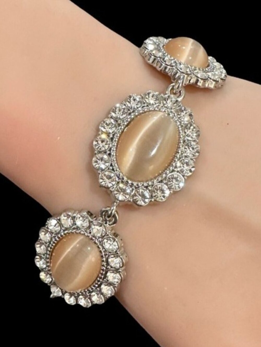 Paparazzi Bracelet Demurely Diva Rhinestone Inlay Adjustable Length